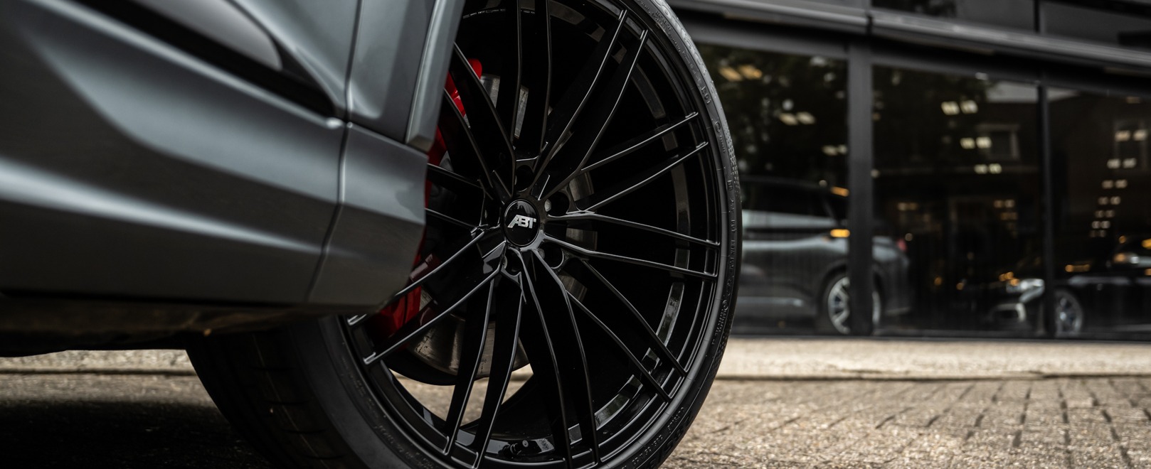 Gallery gallery_images_4_2_1760950369137443372.jpg Customization | FALK Automotive