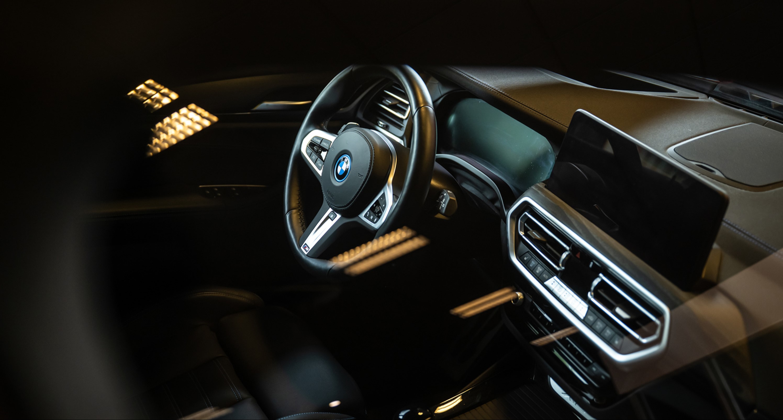 Common Image dinesten_images_1759730136.jpg Cleaning basic | FALK Automotive